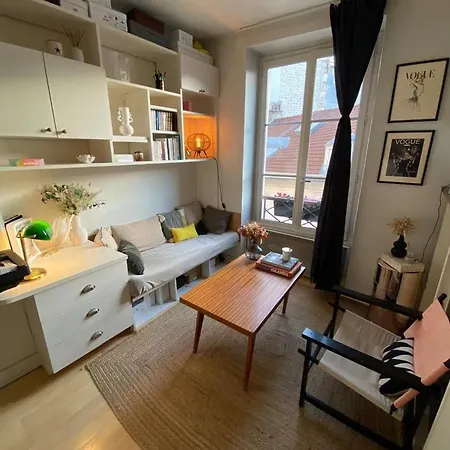 Apartment Parisian Hideaway *